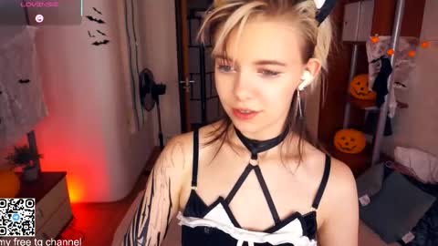 Snapshot of liliandaniels chatting on 22, 10, 2025 Lilian online show from 22, 10, 2025