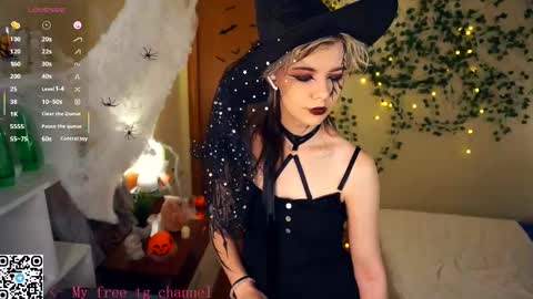 Snapshot of liliandaniels chatting on 31, 10, 2025 Lilian online show from 31, 10, 2025