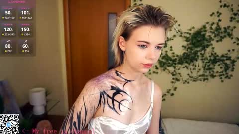 Snapshot of liliandaniels chatting on 18, 11, 2025 Lilian online show from 18, 11, 2025