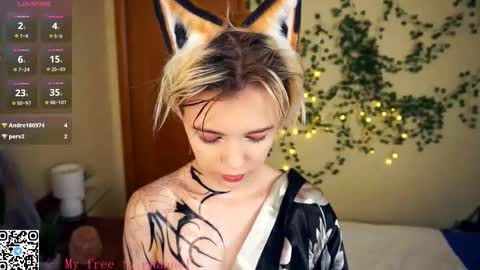 Snapshot of liliandaniels chatting on 19, 11, 2025 Lilian online show from 19, 11, 2025