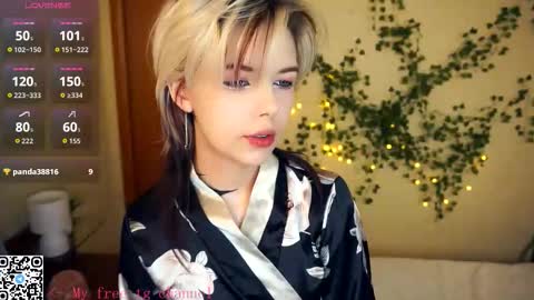 Snapshot of liliandaniels chatting on 29, 11, 2025 Lilian online show from 29, 11, 2025