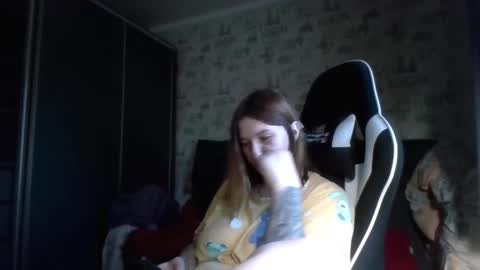 liliawoolf online show from 5, 11, 2025