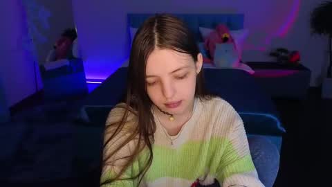 Lili Bakery online show from 8, 2, 2025