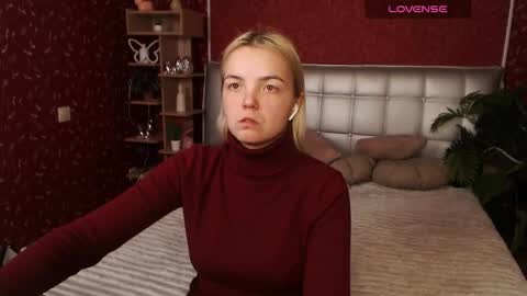 Lilie online show from 12, 2, 2025