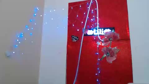 liliimilf online show from 16, 4, 2026