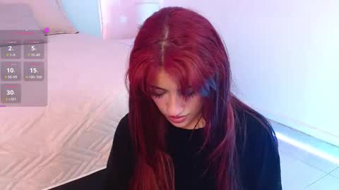 Lilith Savett online show from 28, 2, 2025