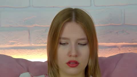 LiliLinn online show from 29, 9, 2025