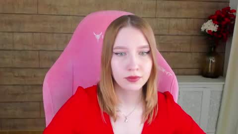 Snapshot of lililinn chatting on 7, 7, 2026 LiliLinn online show from 7, 7, 2026