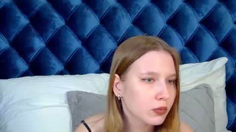 Snapshot of lililinn chatting on 9, 7, 2026 LiliLinn online show from 9, 7, 2026