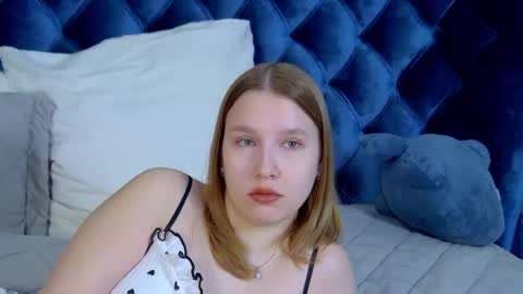Snapshot of lililinn chatting on 17, 7, 2026 LiliLinn online show from 17, 7, 2026