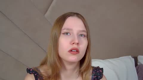 Snapshot of lililinn chatting on 18, 7, 2026 LiliLinn online show from 18, 7, 2026