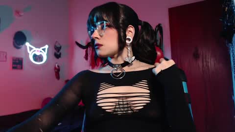 Snapshot of lililiu chatting on 19, 12, 2024 Molly online show from 19, 12, 2024