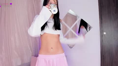 Snapshot of lilily_lv chatting on 18, 6, 2026 Lilly online show from 18, 6, 2026