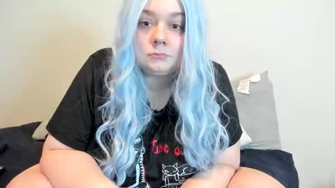 Snapshot of lilimariexx chatting on 21, 10, 2025 Lili Marie online show from 21, 10, 2025