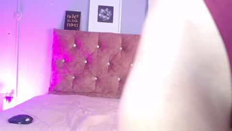 Snapshot of lilirousee chatting on 2, 7, 2026 lilirousee online show from 2, 7, 2026