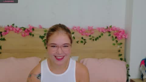 Snapshot of lilith_bonheur chatting on 21, 11, 2025 Lilith Bonheur online show from 21, 11, 2025