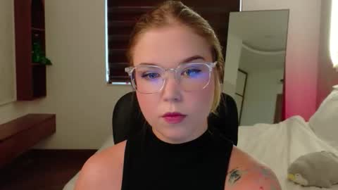 Lilith Bonheur online show from 31, 3, 2026