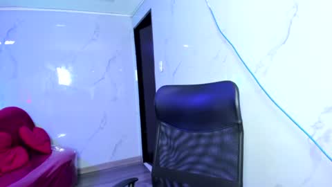 Snapshot of lilith_cooper20 chatting on 8, 7, 2026 lilith cooper20 online show from 8, 7, 2026