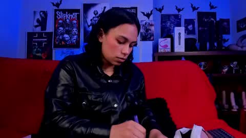 Snapshot of lilith_deveraux_ chatting on 20, 4, 2026 MISTRESS LILITH online show from 20, 4, 2026
