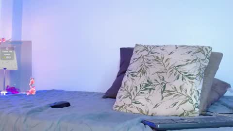 Lili  online show from 3, 2, 2025