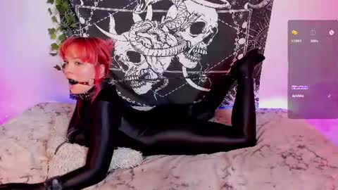 Snapshot of lilith_jovovich chatting on 29, 7, 2026 online show from 29, 7, 2026