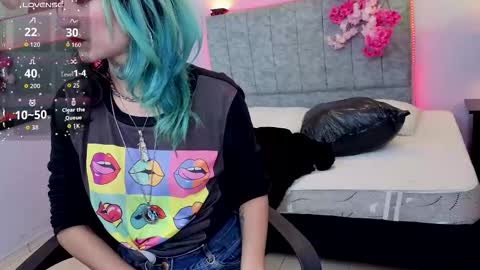 Snapshot of lilith_morgan01 chatting on 14, 10, 2025 lilith_morgan01 online show from 14, 10, 2025