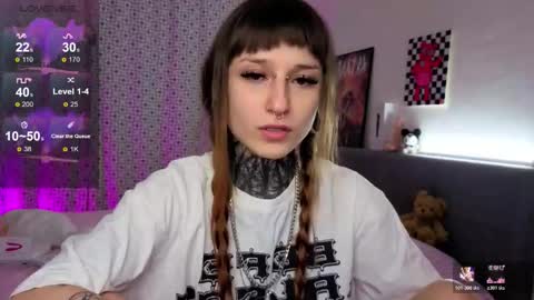 lilith_poison online show from 19, 12, 2025