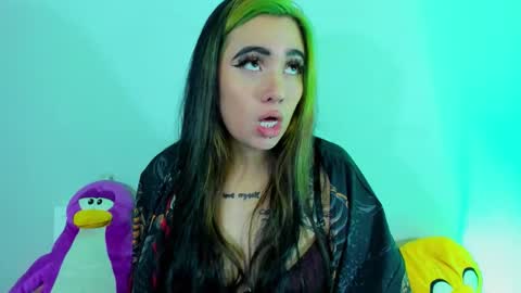 Snapshot of lilith_zenith20 chatting on 14, 11, 2025 Lilith online show from 14, 11, 2025