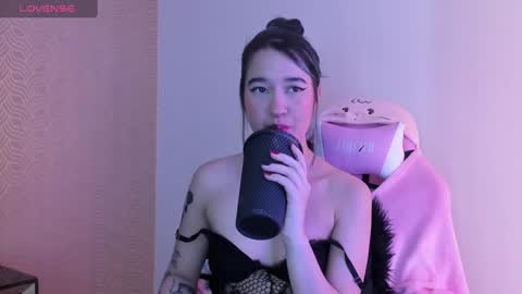 Snapshot of lilithcary chatting on 4, 2, 2025 Lilith online show from 4, 2, 2025