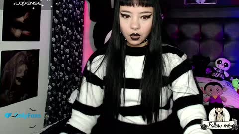   online show from 22, 1, 2025