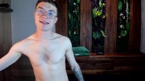 Snapshot of liljames_ chatting on 5, 2, 2026 Lil James online show from 5, 2, 2026