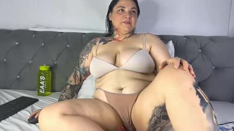 Snapshot of lillebbw_sweet chatting on 20, 5, 2026 lille online show from 20, 5, 2026