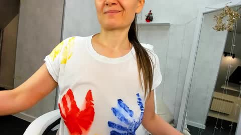 lillian_white1 online show from 9, 1, 2025