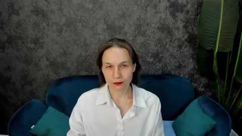 lillian_white1 online show from 4, 3, 2025