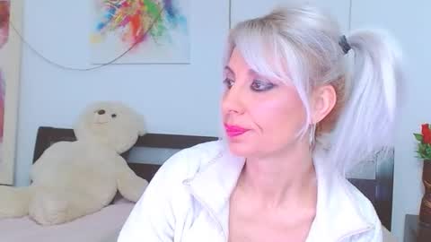 Lara online show from 4, 2, 2026