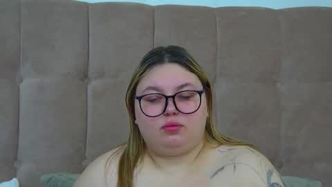 LillianHaig online show from 25, 2, 2026