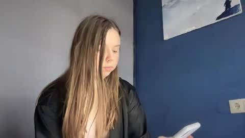 Lily online show from 10, 10, 2025