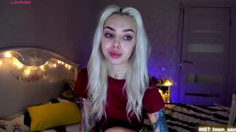 Snapshot of lillimooore chatting on 14, 7, 2026 LilliMoore online show from 14, 7, 2026