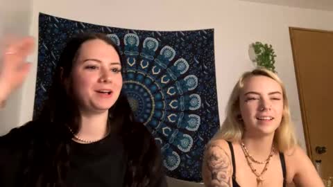 Snapshot of lillstephanie chatting on 5, 10, 2025 lillstephanie online show from 5, 10, 2025