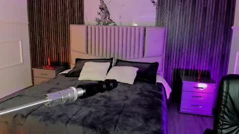 Lilly Ortiz online show from 19, 9, 2025