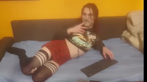 Snapshot of lillysissi chatting on 22, 12, 2025 Lilli Sissy SlutCat online show from 22, 12, 2025