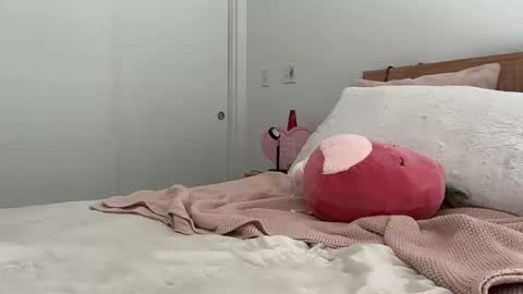 Snapshot of lillysweetsss chatting on 3, 10, 2025 Lilly online show from 3, 10, 2025