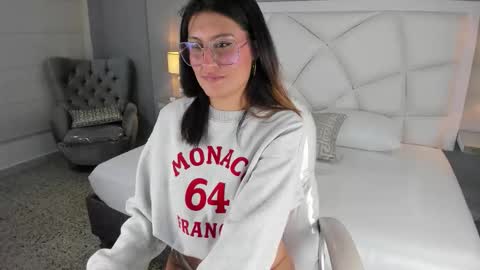 Lilly  online show from 15, 10, 2025