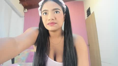 lillyy16 online show from 19, 5, 2026