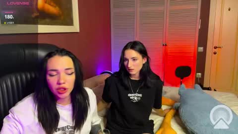 Snapshot of lilo_meow chatting on 20, 11, 2025 Kris Lilo online show from 20, 11, 2025