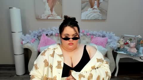 LiloLewins online show from 12, 1, 2025