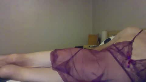 Snapshot of lilone1 chatting on 24, 11, 2025 Jenny online show from 24, 11, 2025