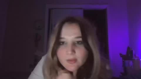 Snapshot of lilred0503 chatting on 23, 7, 2026 lilred0503 online show from 23, 7, 2026