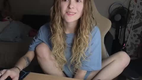 lily_and_jake online show from 25, 11, 2025