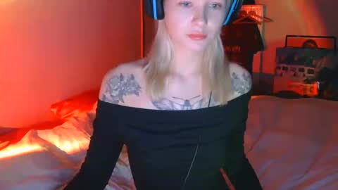 Snapshot of lily_angel777 chatting on 18, 1, 2026 lily_angel777 online show from 18, 1, 2026